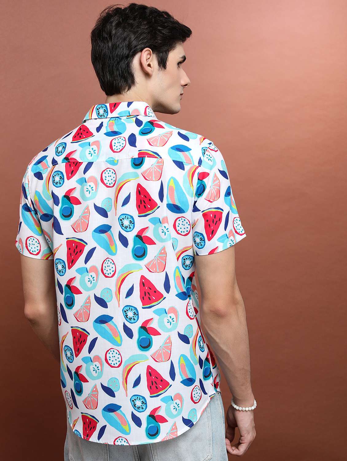 men collared printed casual shirt - 21486773 - Standard Image - 2