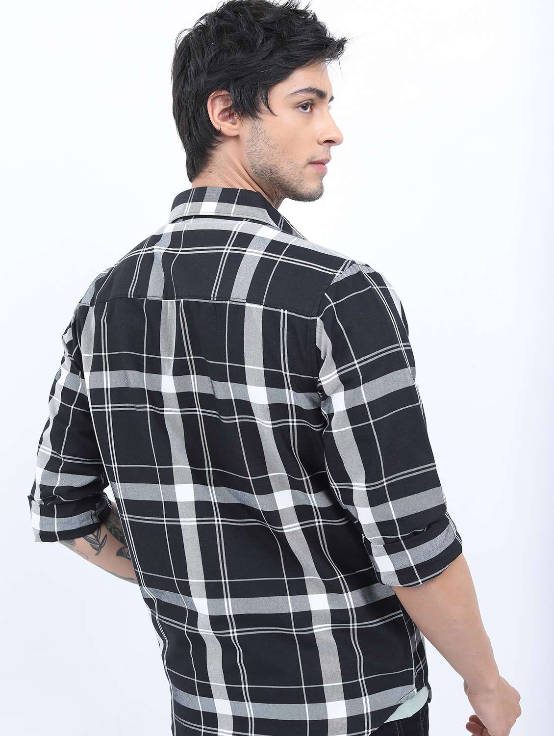 men checkered casual shirt - 21486960 -  Standard Image - 2