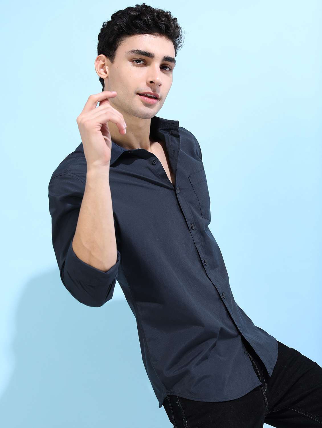 men solid collared casual wear shirt - 21487081 -  Standard Image - 2