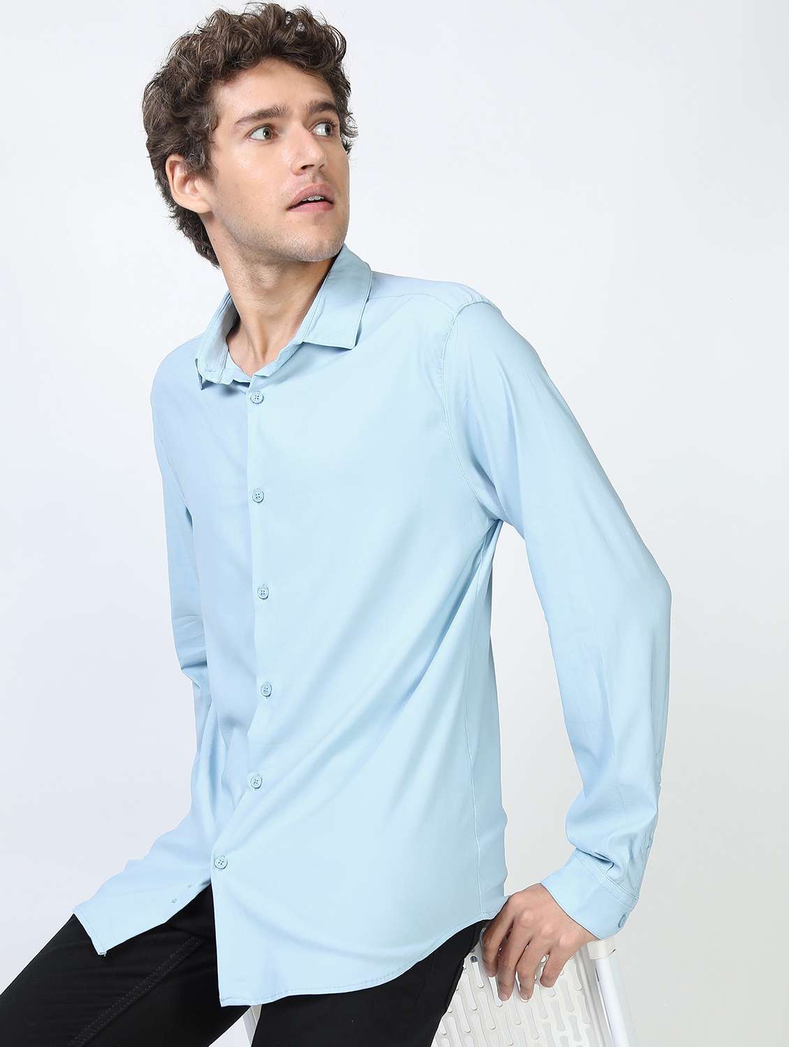 men collared long sleeves casual shirt - 21487205 -  Standard Image - 2
