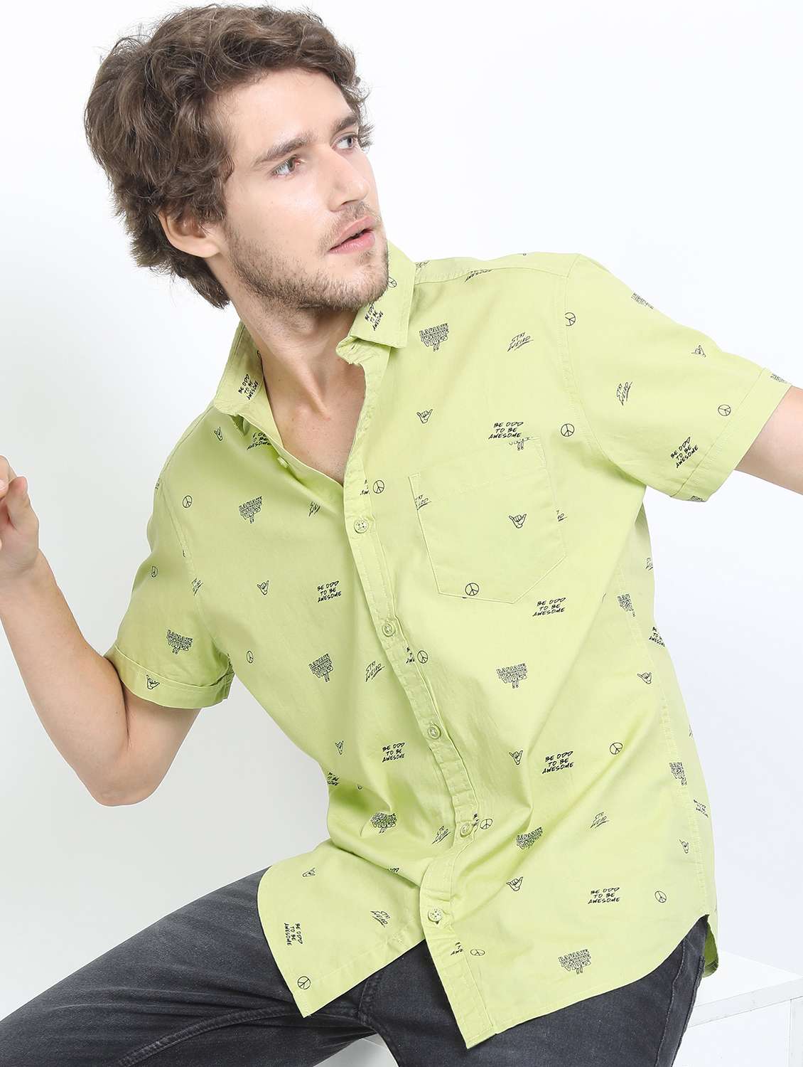 men collared short sleeves casual shirt - 21487241 -  Standard Image - 2