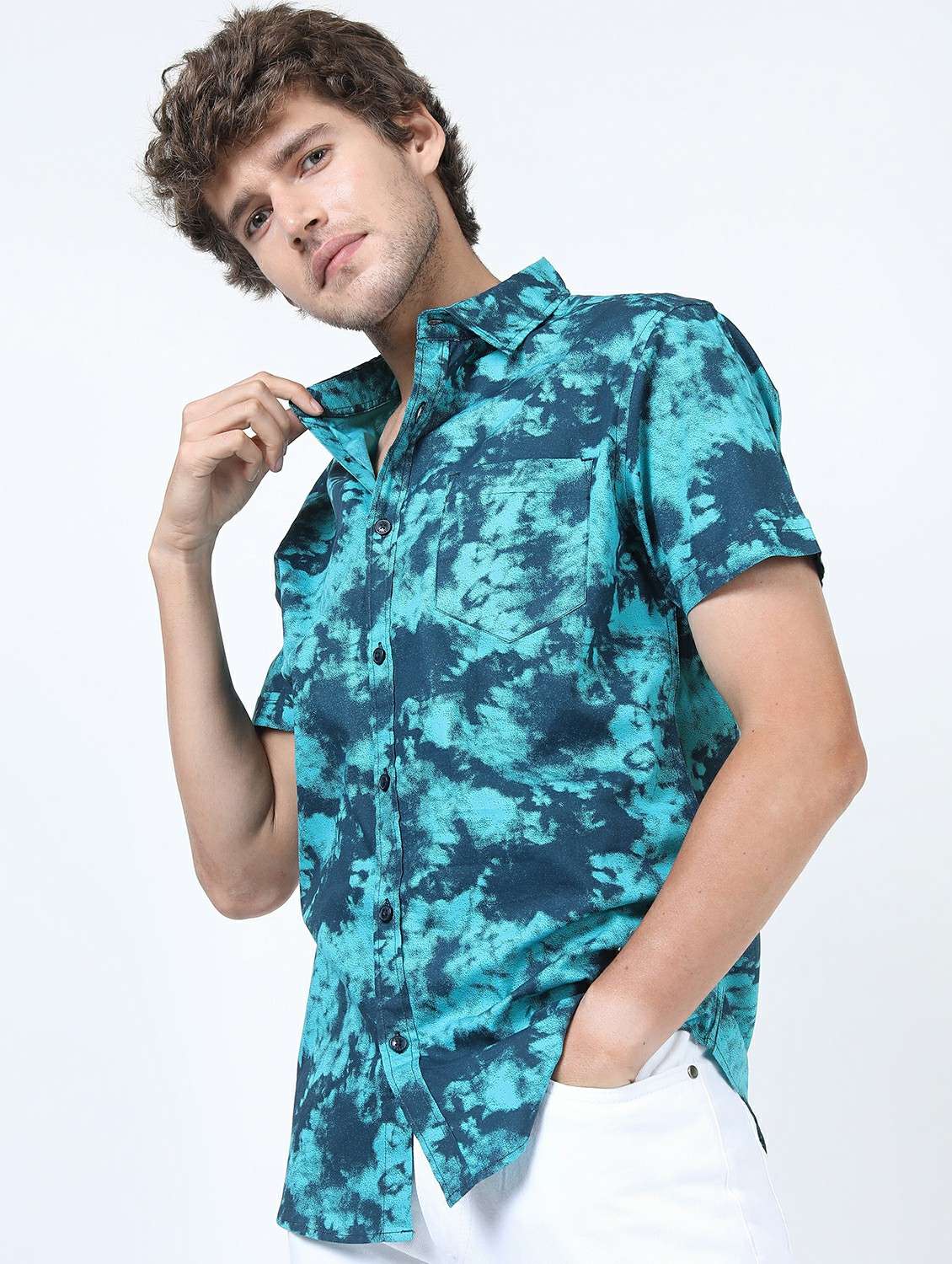 men collared short sleeves casual shirt - 21487244 -  Standard Image - 2