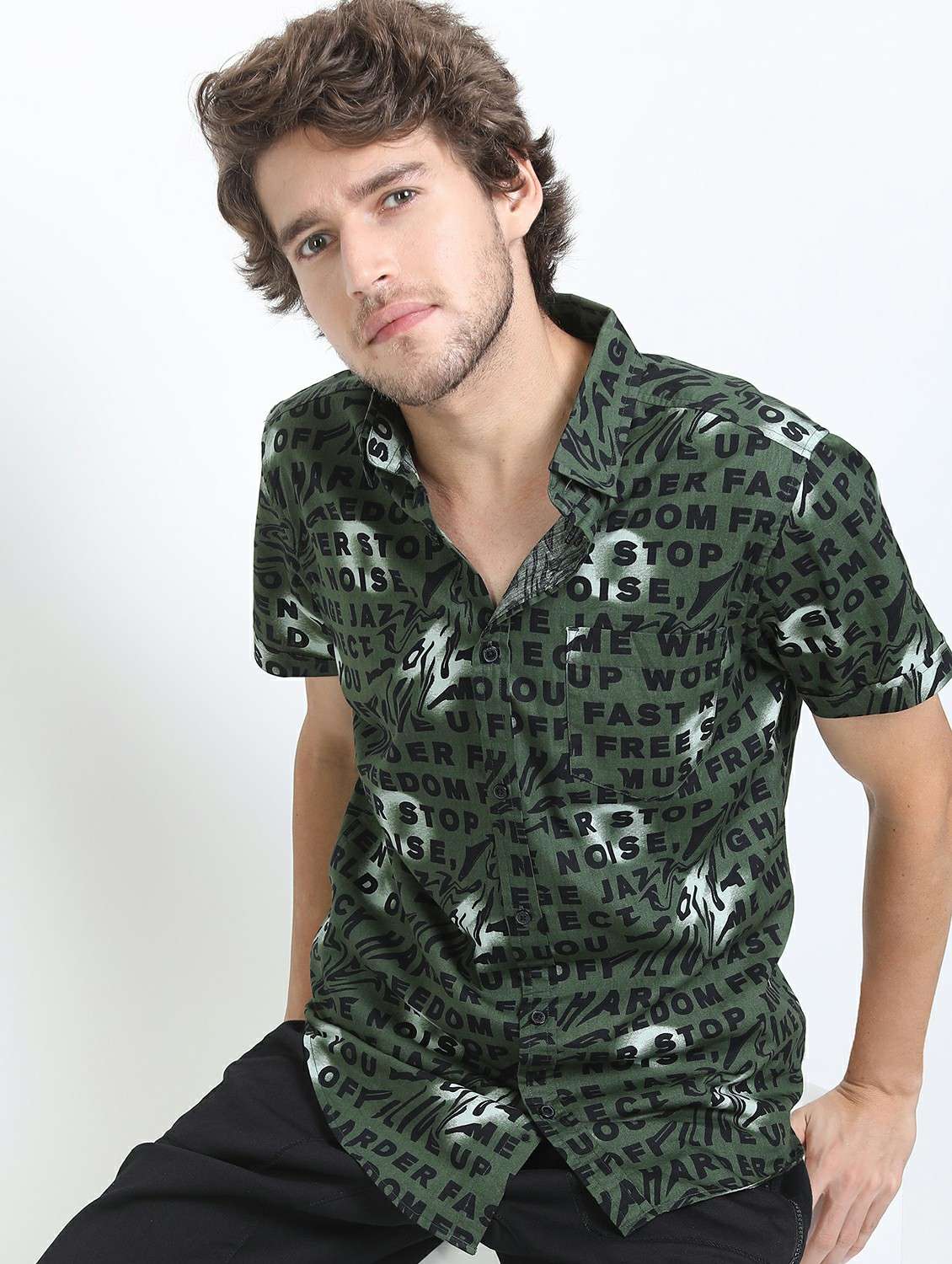 men collared short sleeves casual shirt