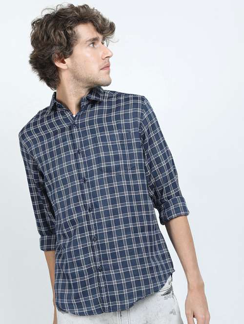 men long sleeved checkered casual shirt - 21487416 -  Standard Image - 0