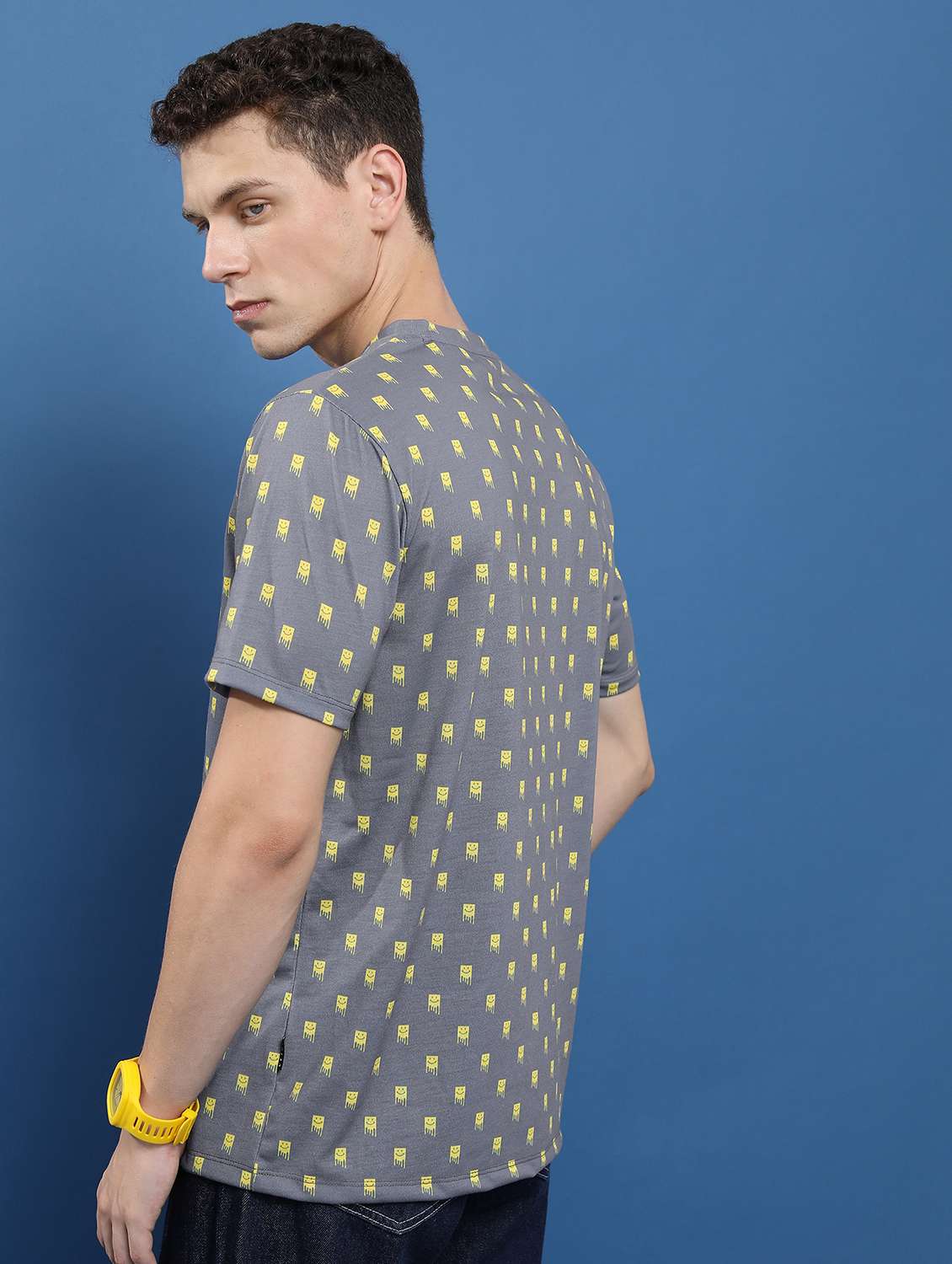 men round neck printed t-shirt - 21487934 -  Standard Image - 2