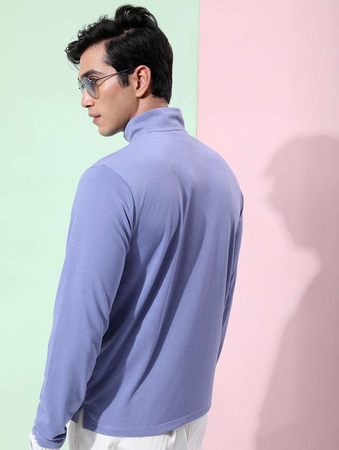 men long sleeved color block t-shirt - 21487996 -  Standard Image - 2