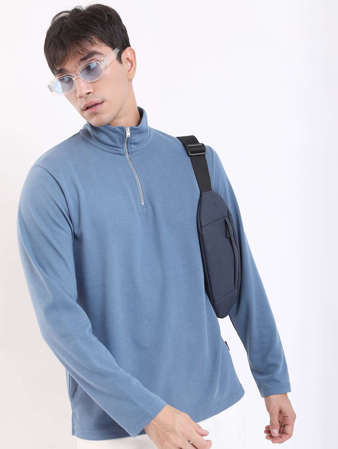 men long sleeved solid t-shirt