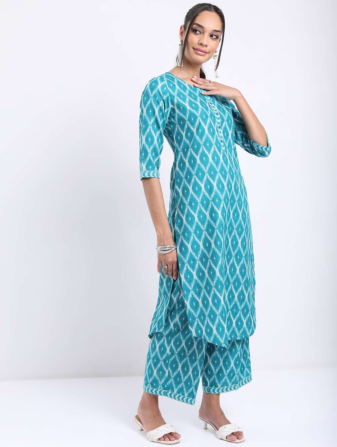 women light blue kurta palazzo set with dupatta - 21488140 -  Standard Image - 2