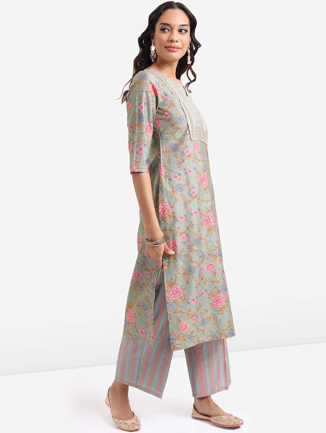 women floral kurta palazzo set with dupatta