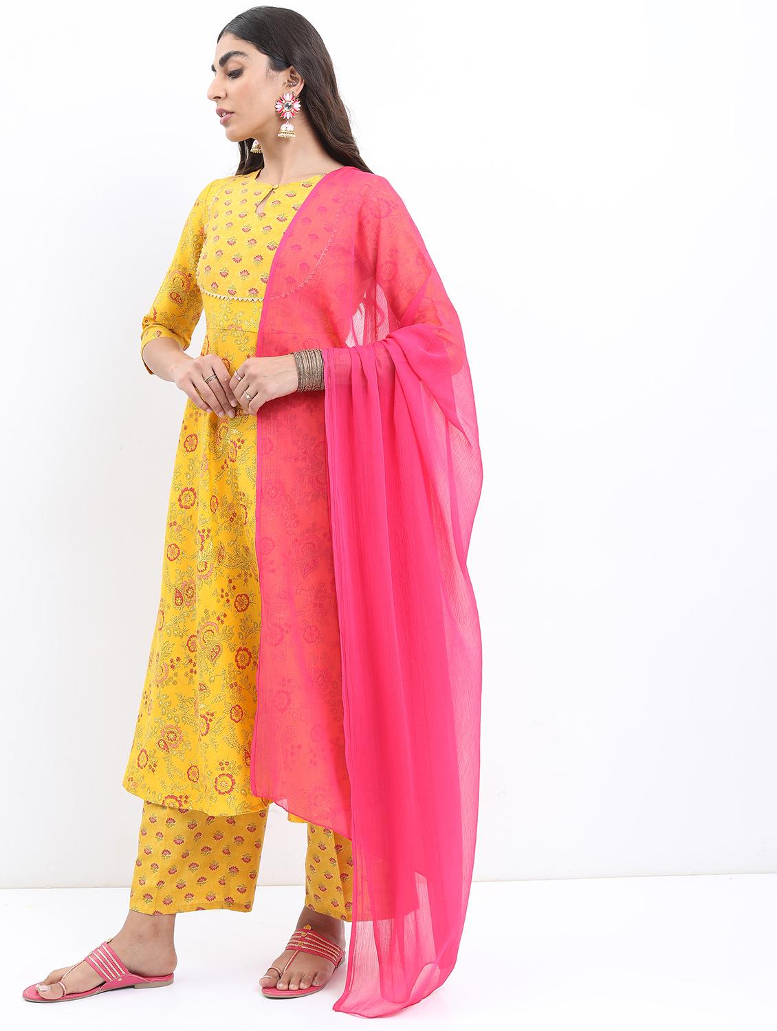 women floral printed kurta palazzo set with dupatta - 21488215 - Standard Image - 2