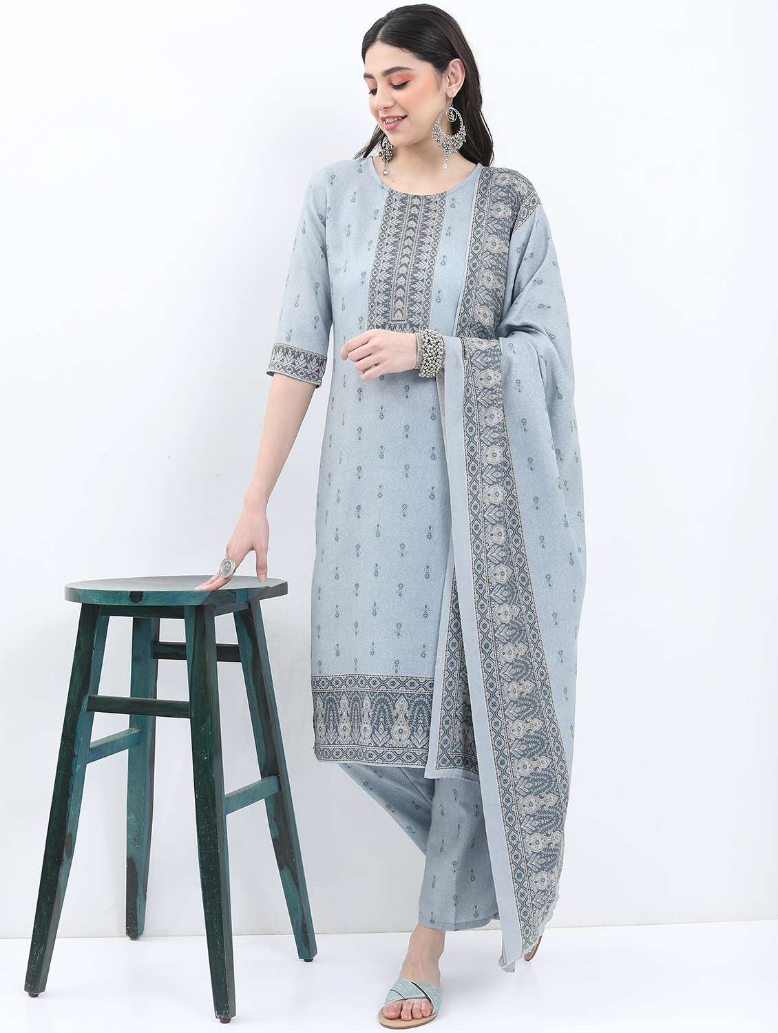 women grey kurta pant set with dupatta - 21488228 -  Zoom Image - 0