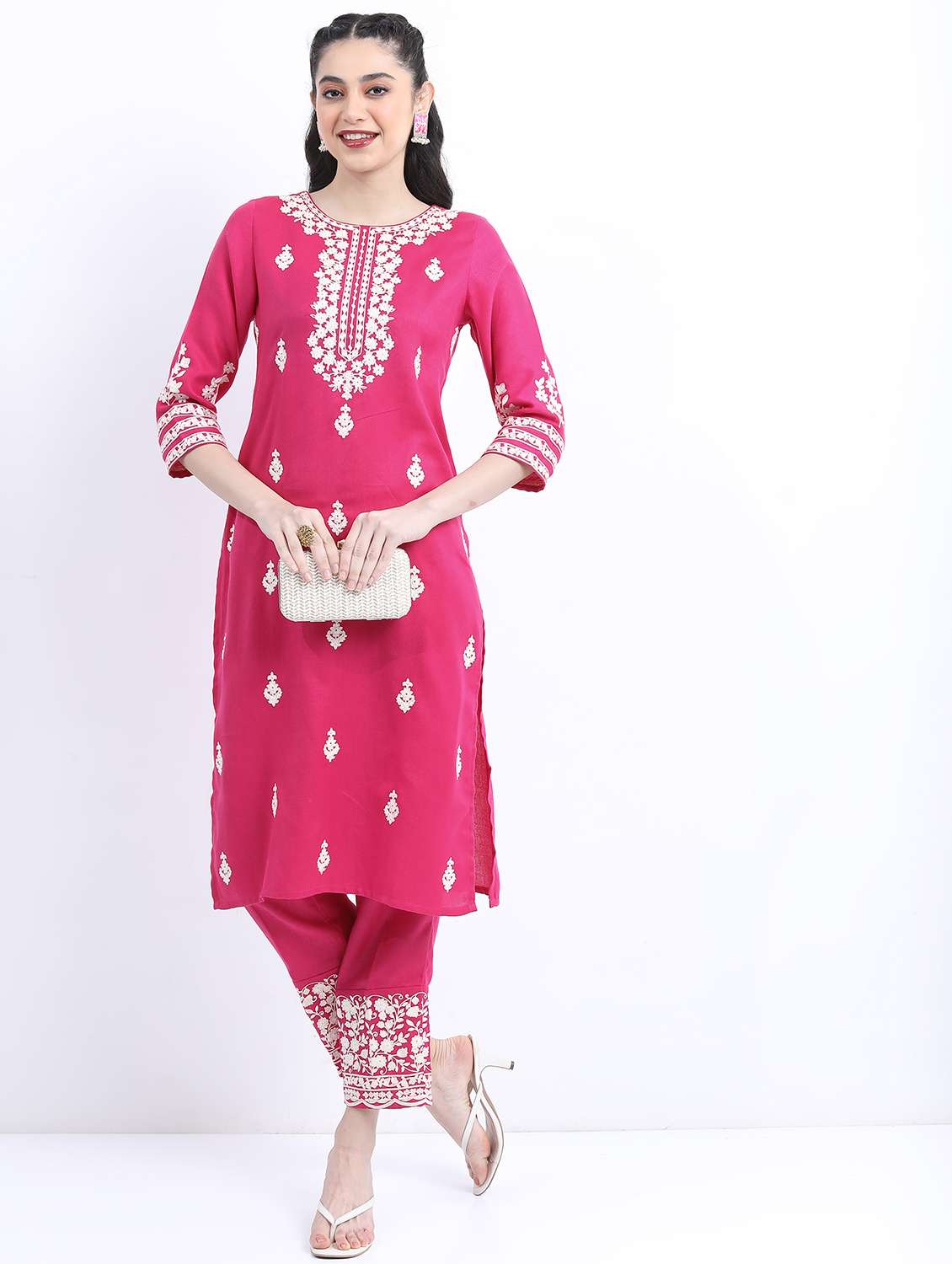 women pink embroidered kurta pant set