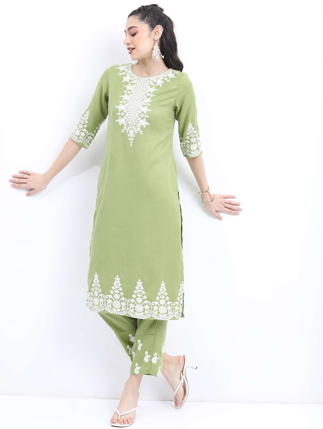 women green kurta pant set