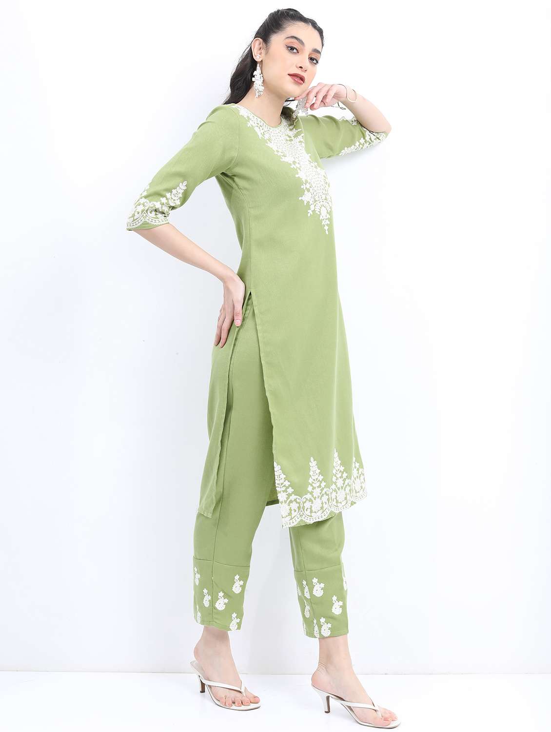 women green kurta pant set - 21488239 -  Standard Image - 2