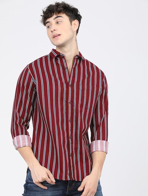 men striped casual shirt - 21488502 -  Standard Image - 0
