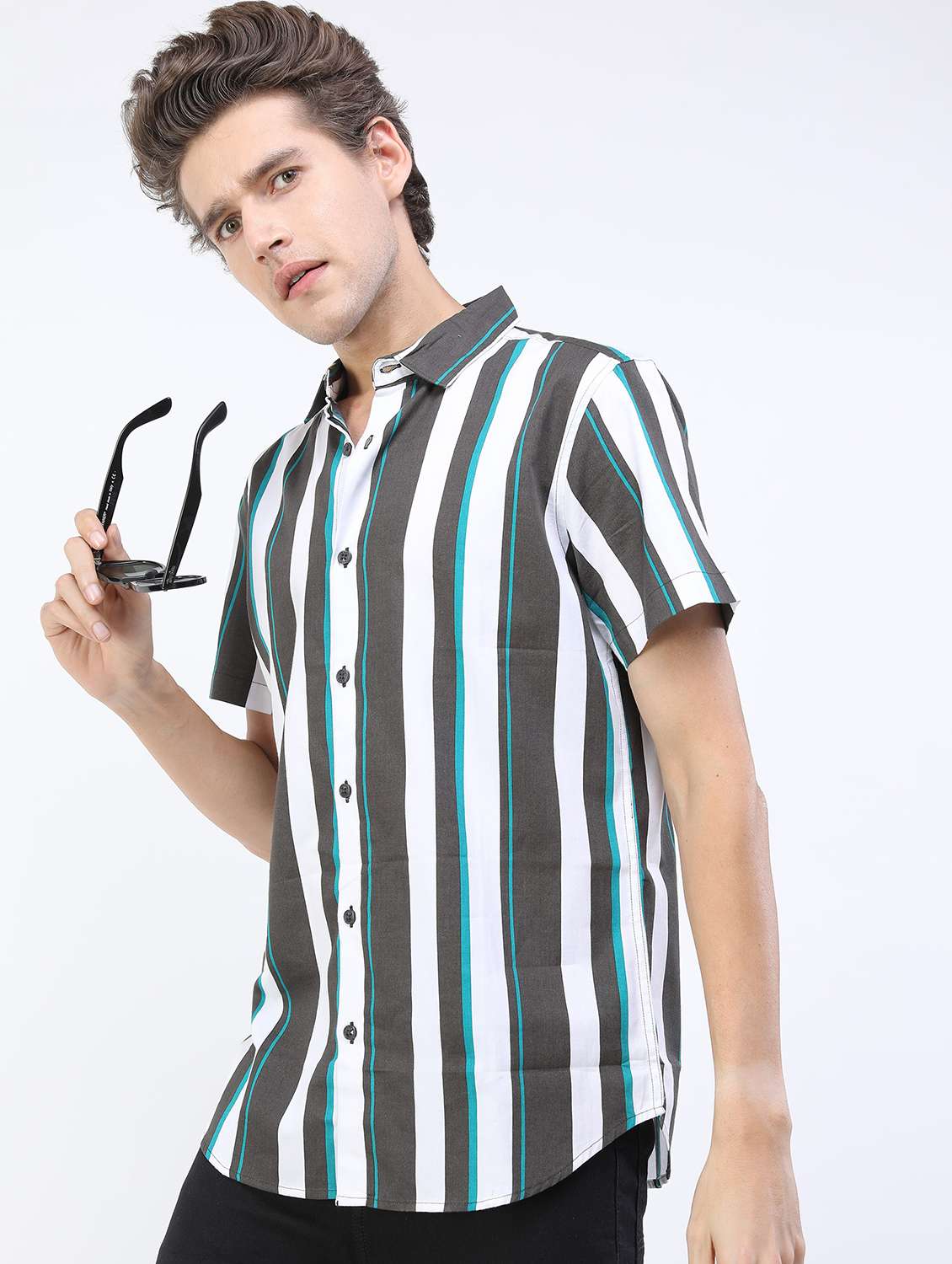 men striped casual shirt - 21488556 -  Standard Image - 2
