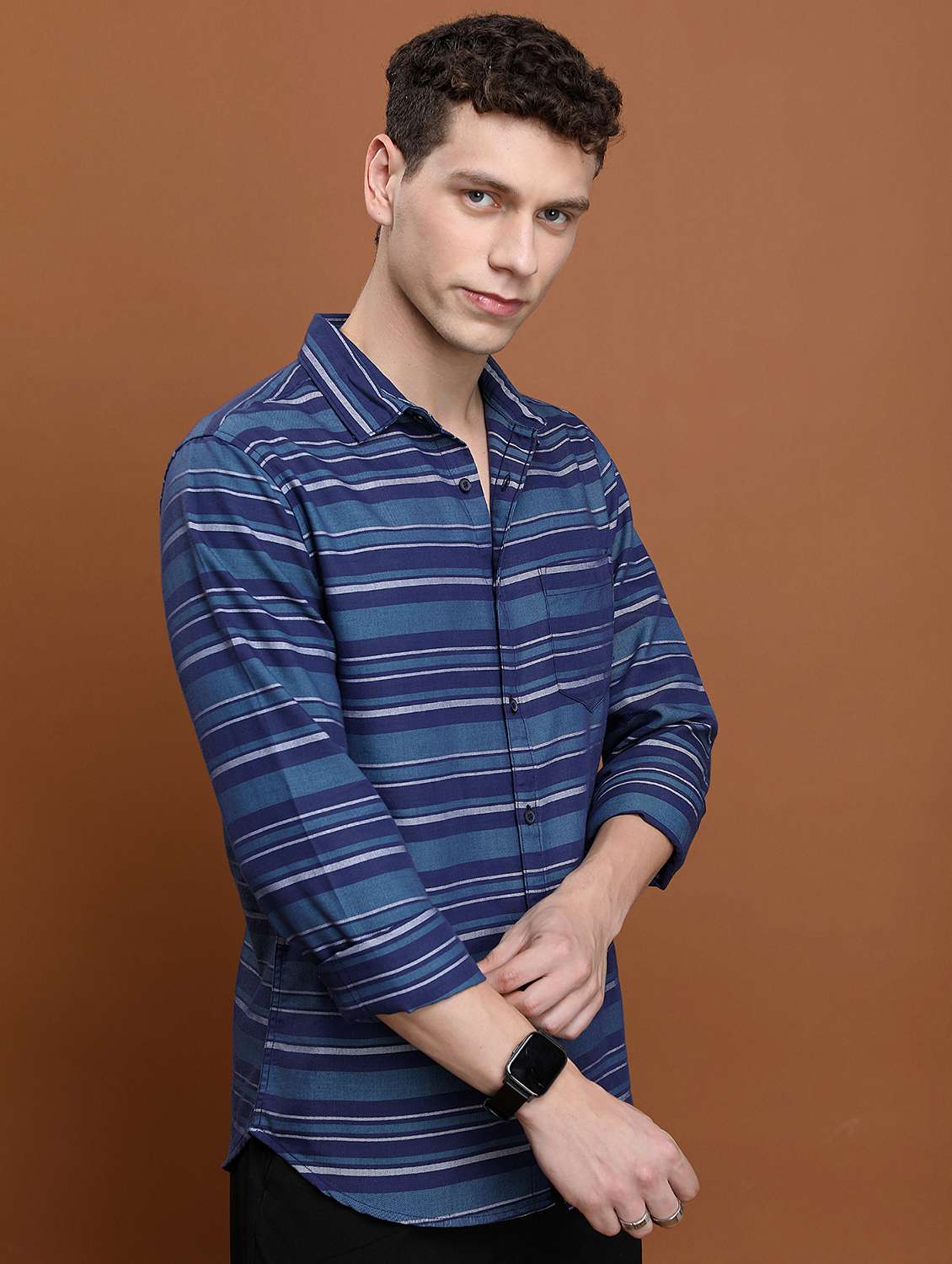 men striped casual shirt - 21488594 -  Standard Image - 2