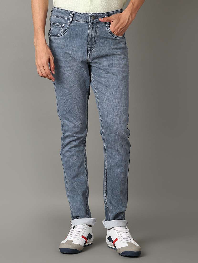 men light blue plain jeans