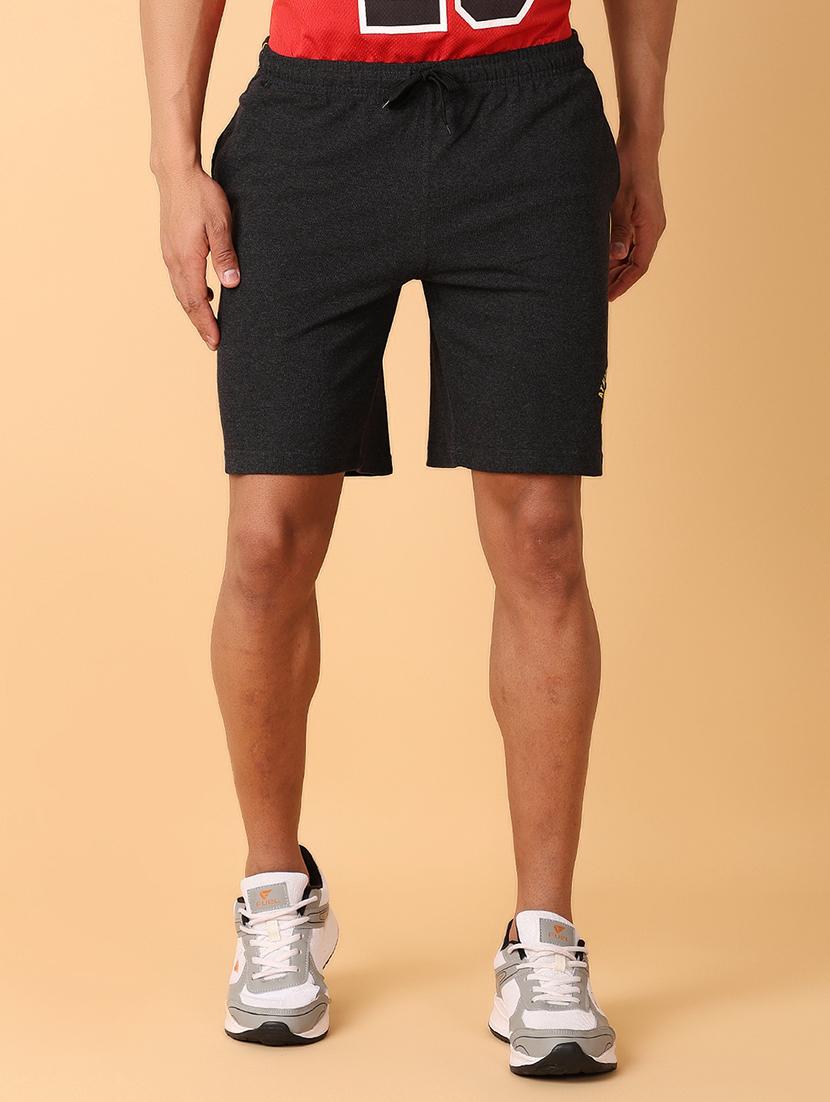 men black solid shorts - 21490135 - Zoom Image - 0