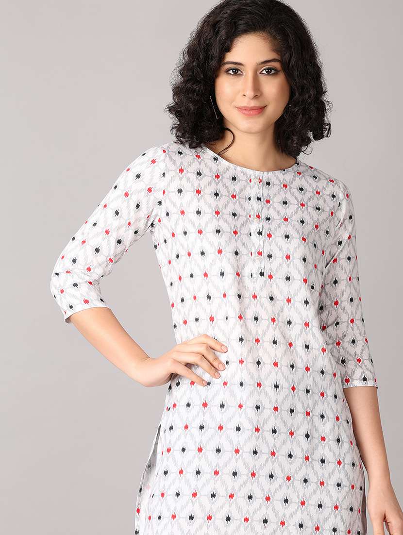 women three quarter sleeve straight kurta - 21492436 - Standard Image - 2