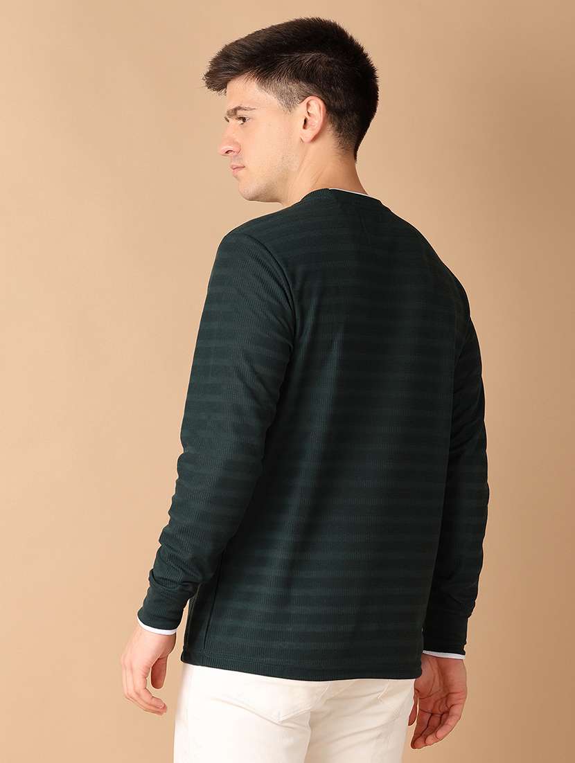 men round neck stripes t-shirt - 21492686 -  Standard Image - 2