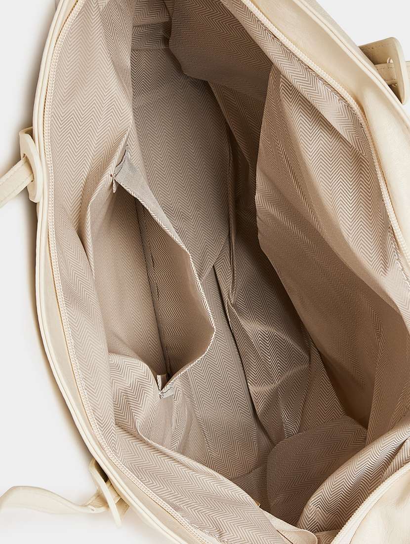 women cream pu handbag - 21494377 -  Standard Image - 2