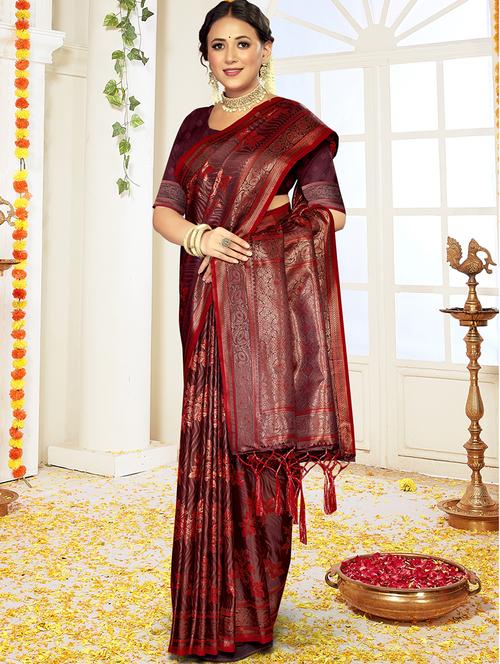 women self design banarasi saree with blouse - 21494728 - Standard Image - 0