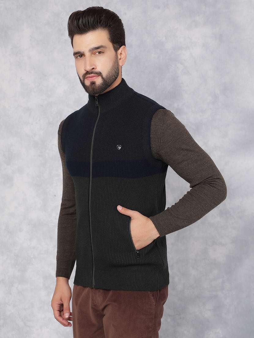 men self design sleeveless regular fit cardigan