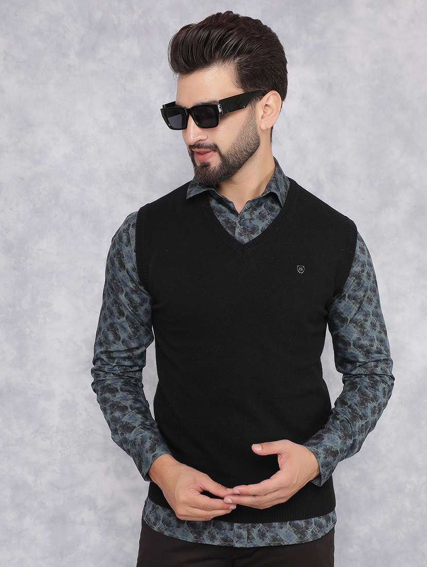 women solid black cotton pullover