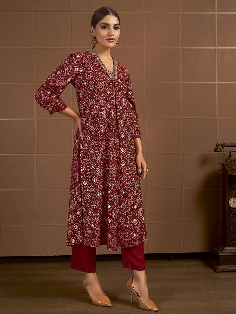 women three quarter sleeve a-line kurta - 21496389 -  Standard Image - 2