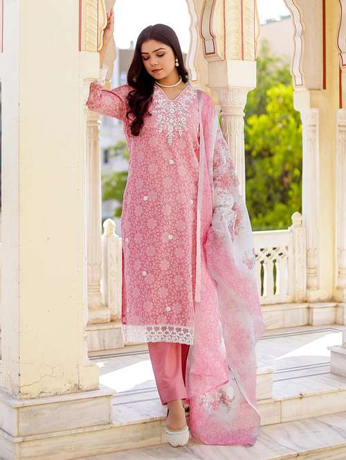 women three quarter sleeve kurta pant with dupatta set - 21497316 - Standard Image - 0