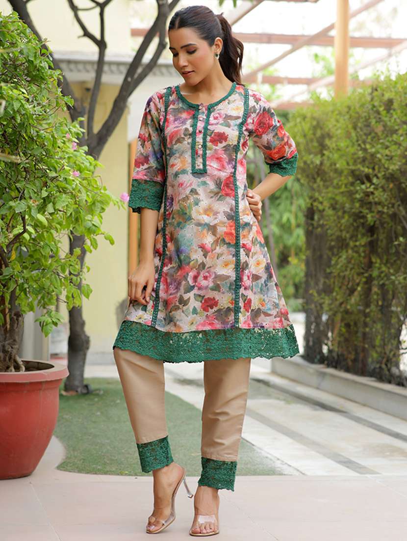 women floral printed kurta pant set - 21497421 - Zoom Image - 0