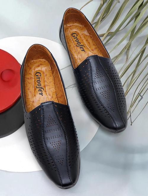 black synthetic slip on jutis - 21497469 - Standard Image - 0