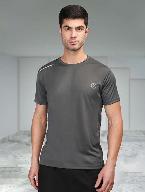 Men Solid Active Wear T Shirt