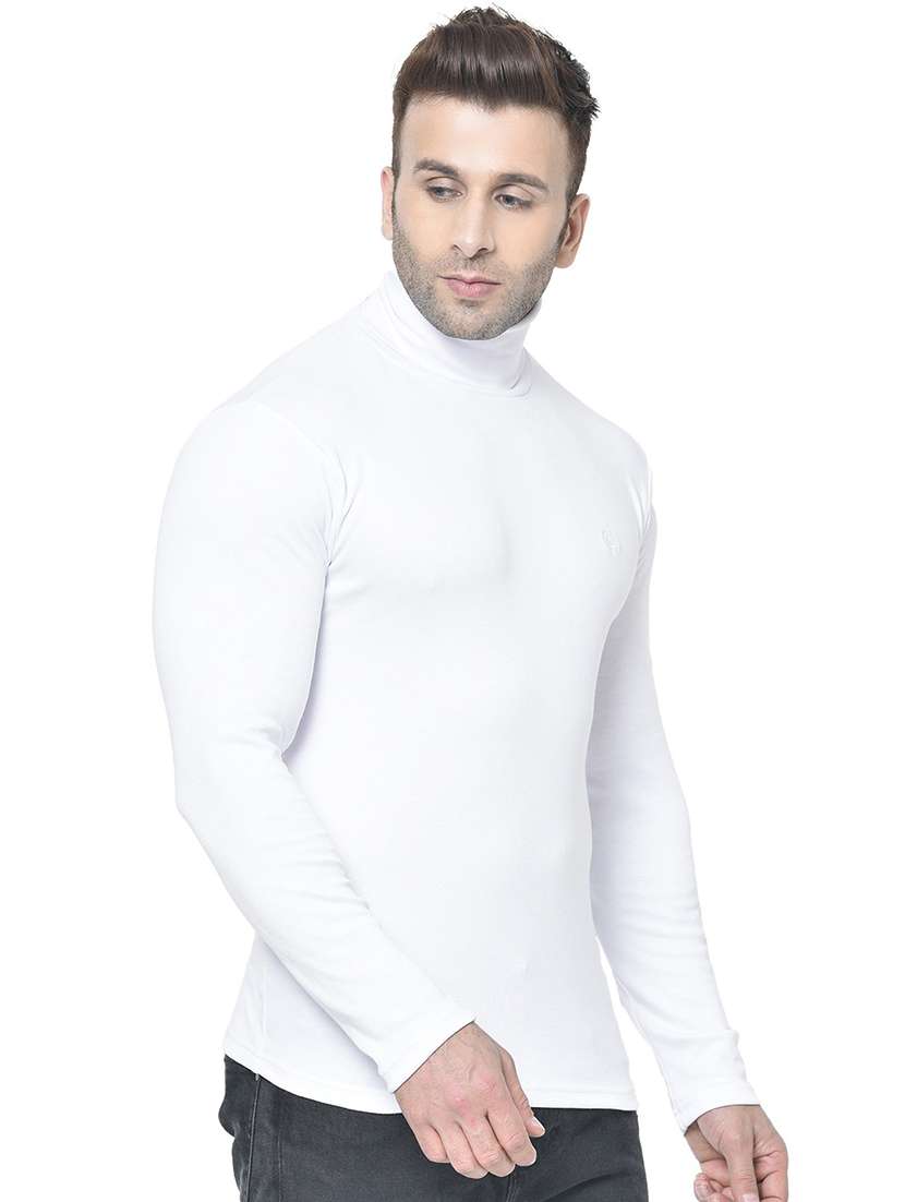 men long sleeved plain t-shirt - 21498439 - Standard Image - 2