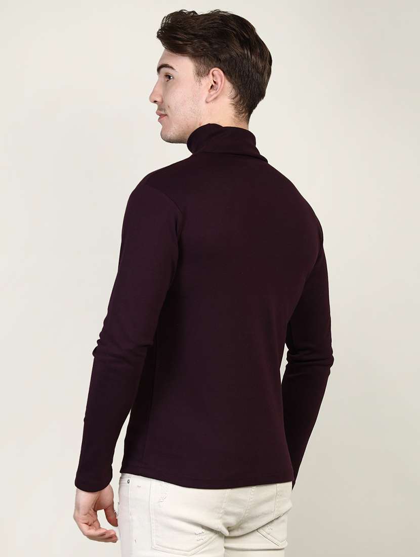 men long sleeved plain t-shirt - 21498445 - Standard Image - 2