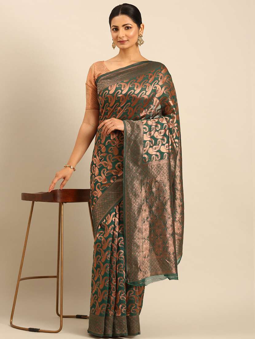 women self design banarasi saree with blouse