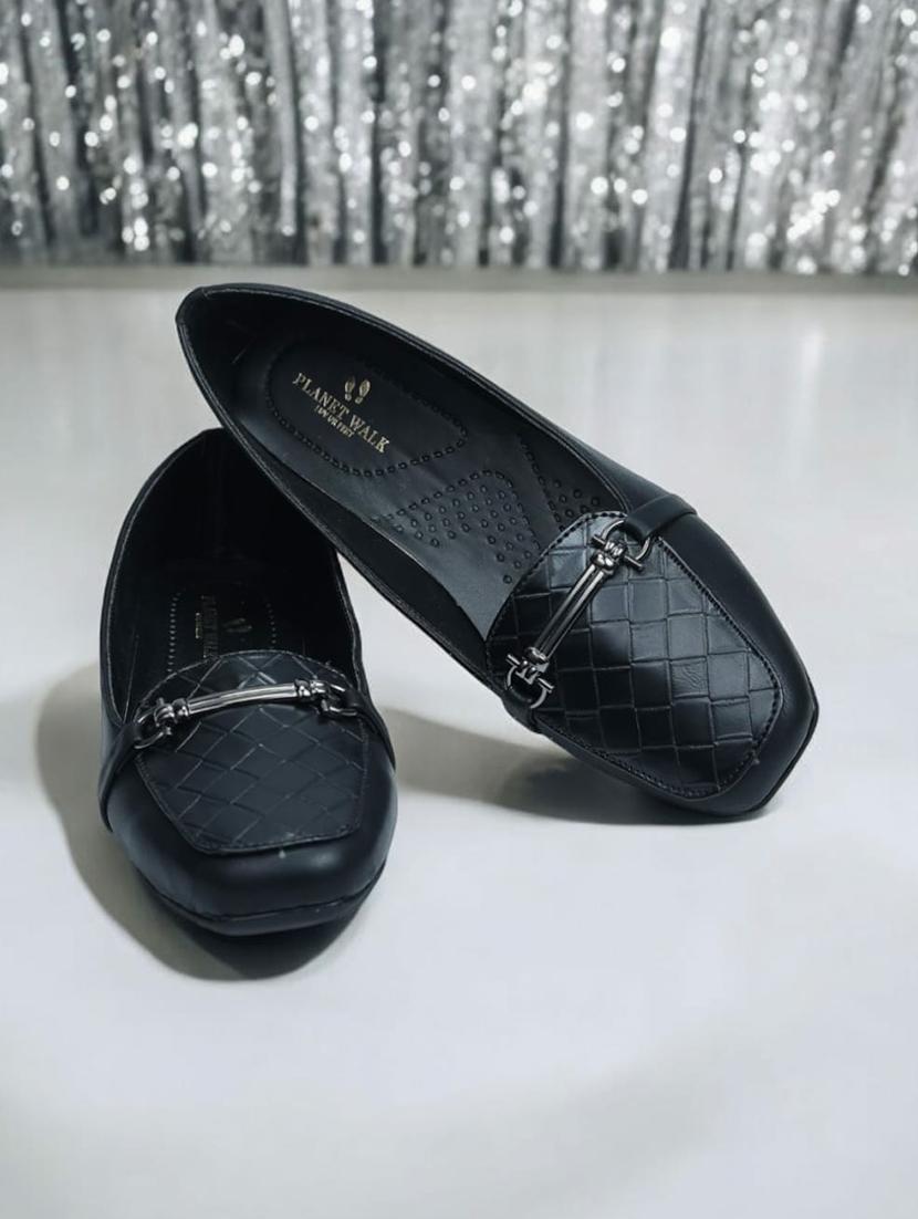black synthetic ballerina - 21500421 - Zoom Image - 0