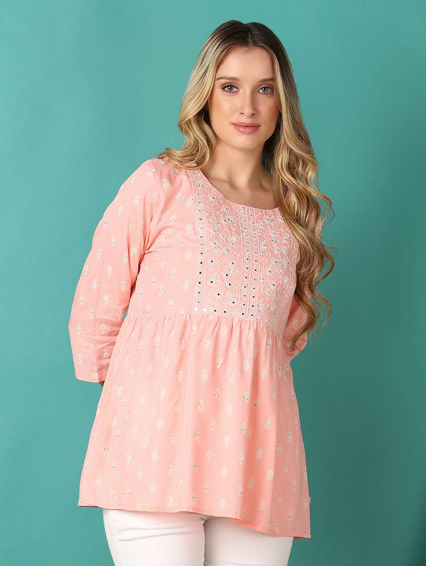 women three quarter sleeve flared kurti