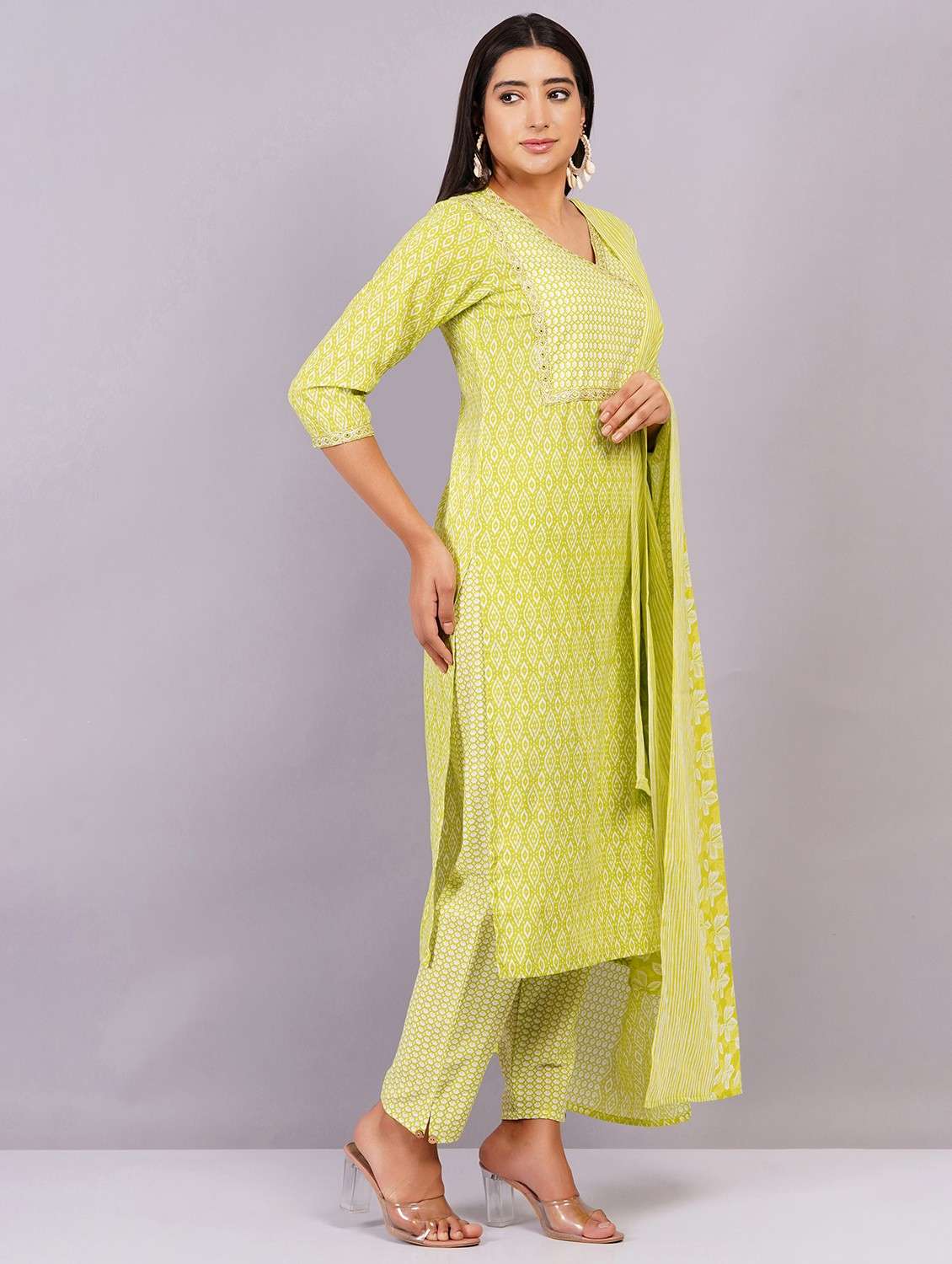 women three quarter sleeve kurta pant with dupatta set - 21501566 -  Standard Image - 2