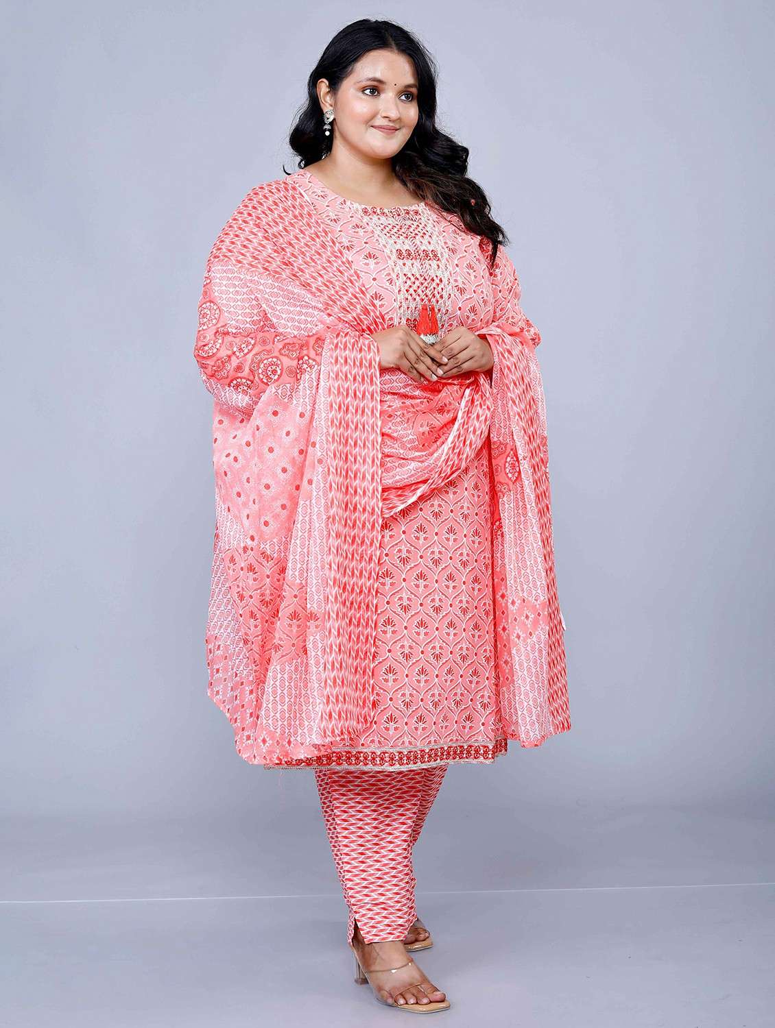 women printed plus size kurta pant set with dupatta - 21501635 -  Standard Image - 2