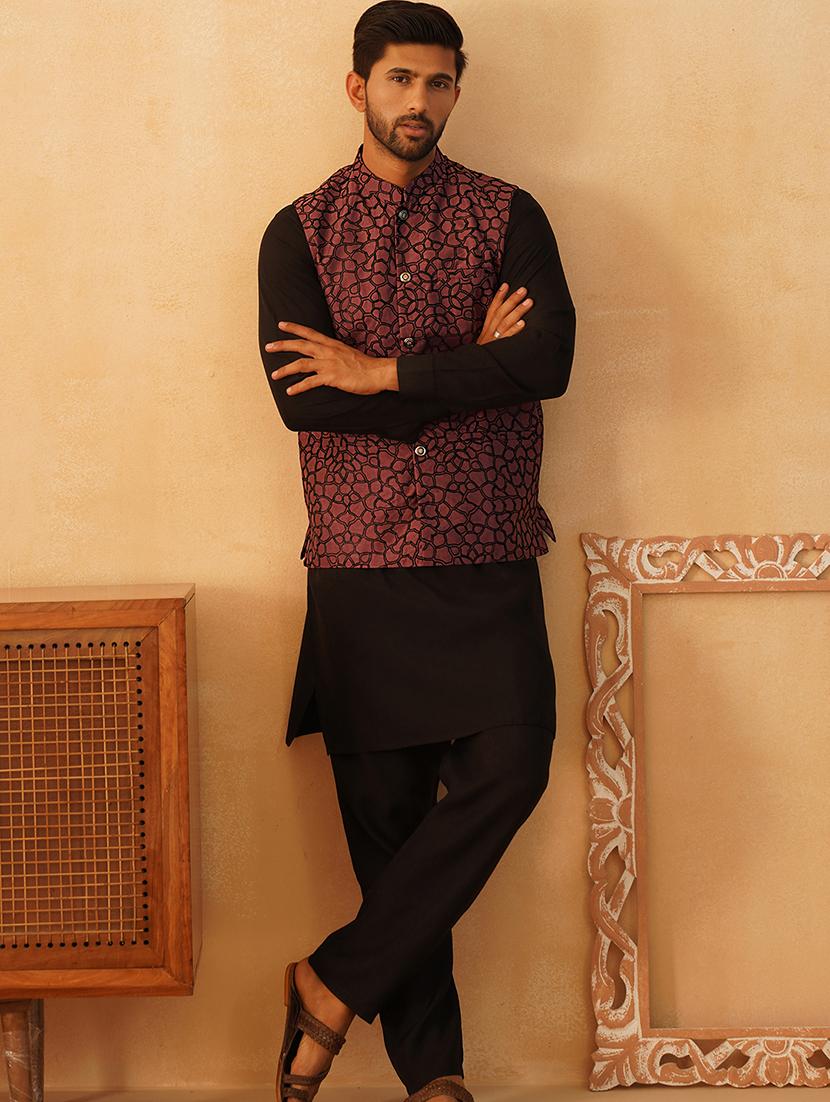 men embroidered kurta pyjama with jacket ethnic wear set - 21505303 - Standard Image - 2