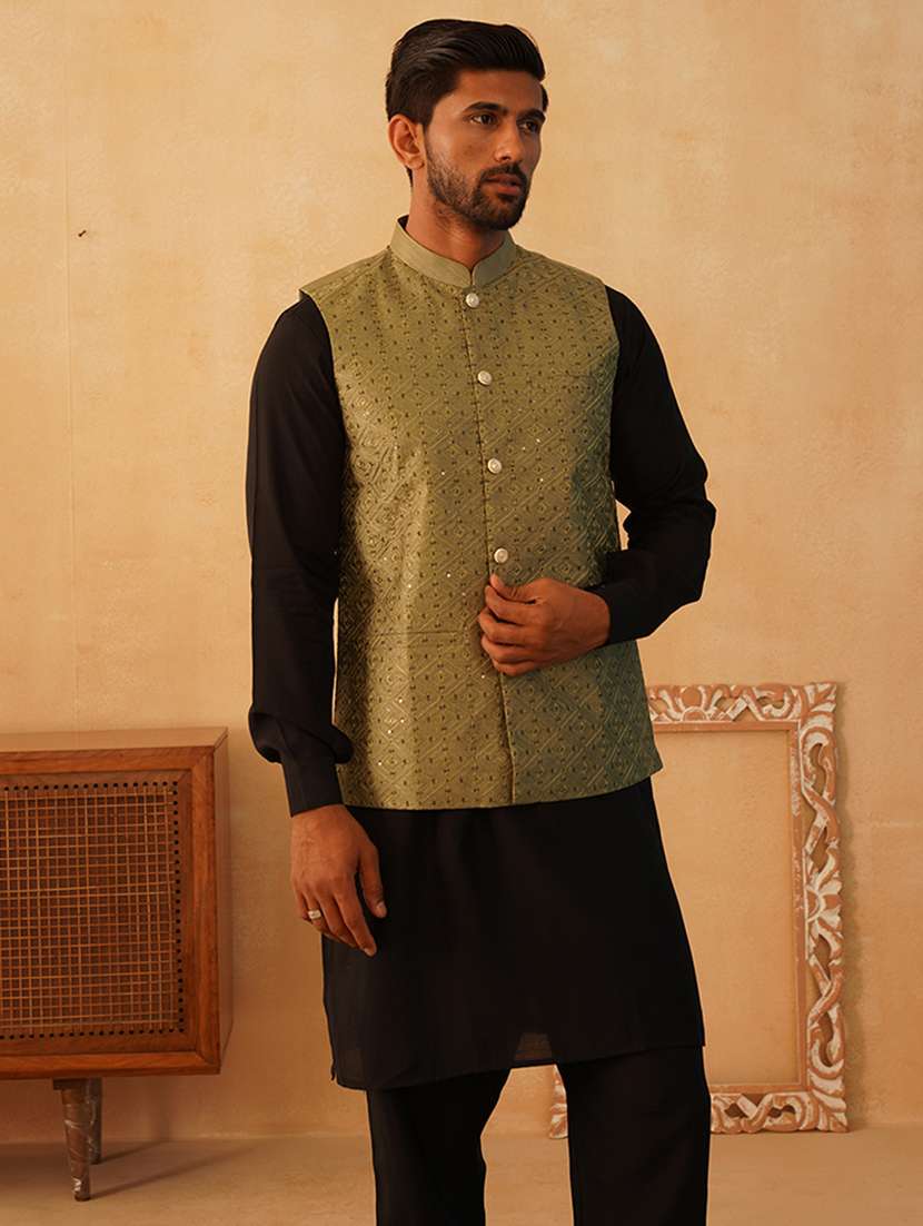 men embroidered kurta pyjama with jacket ethnic wear set - 21505343 - Standard Image - 2
