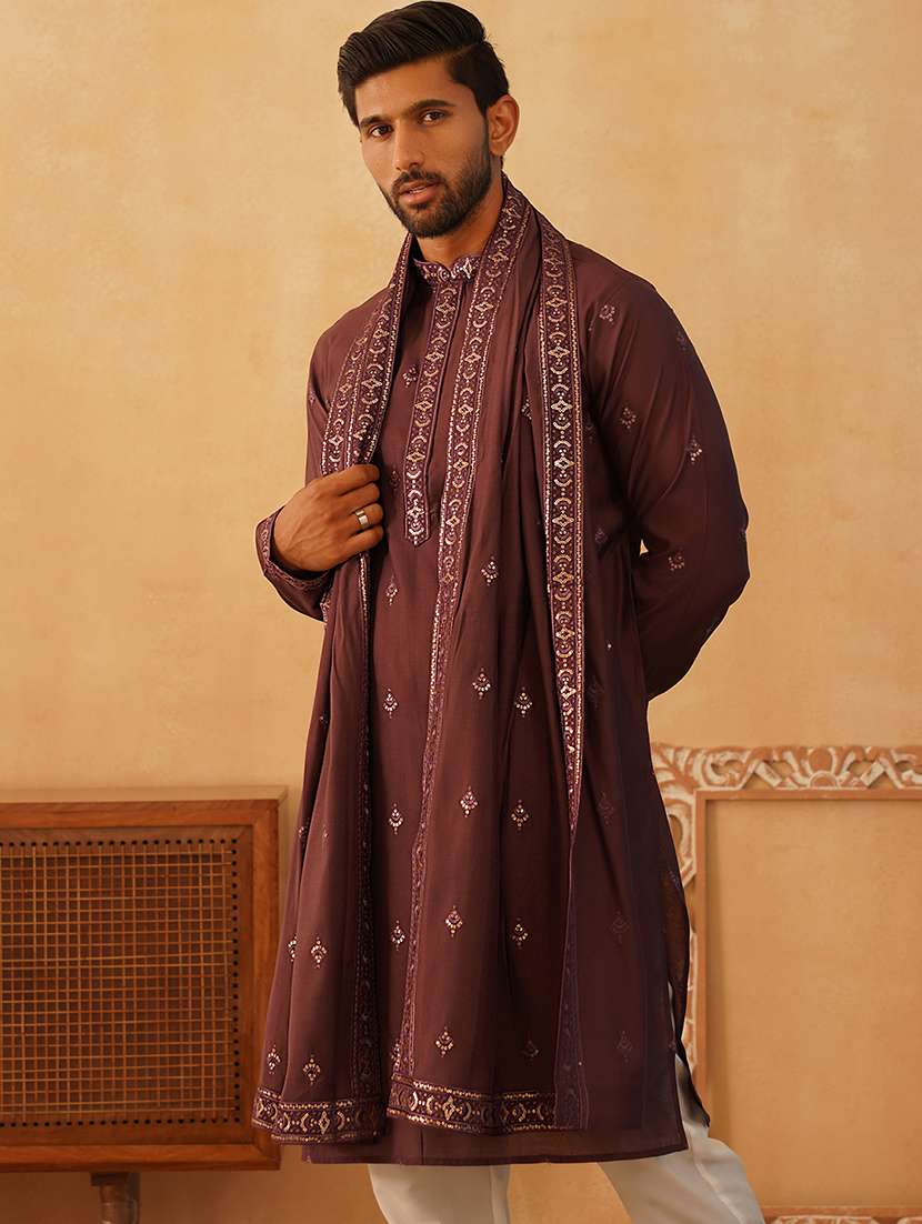 men embroidered kurta pyjama with dupatta set 