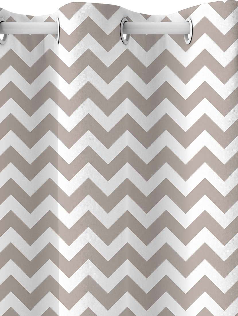 brown printed curtain - 21506185 -  Standard Image - 2