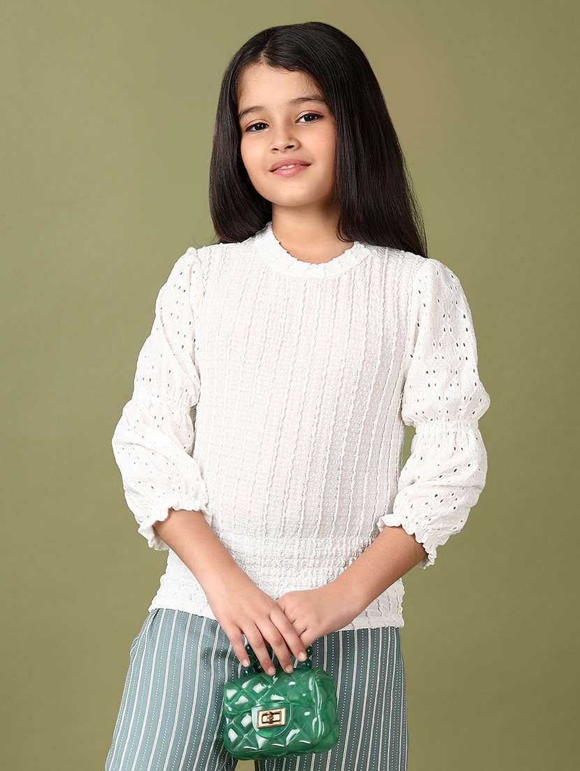 white cotton round neck top