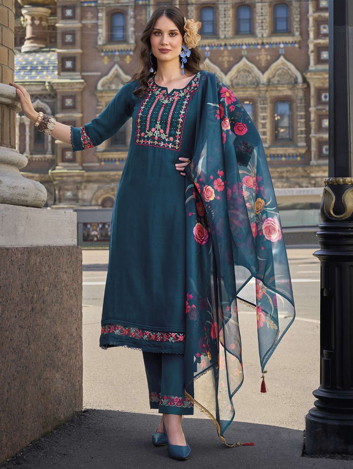 women embroidered kurta pant set with dupatta