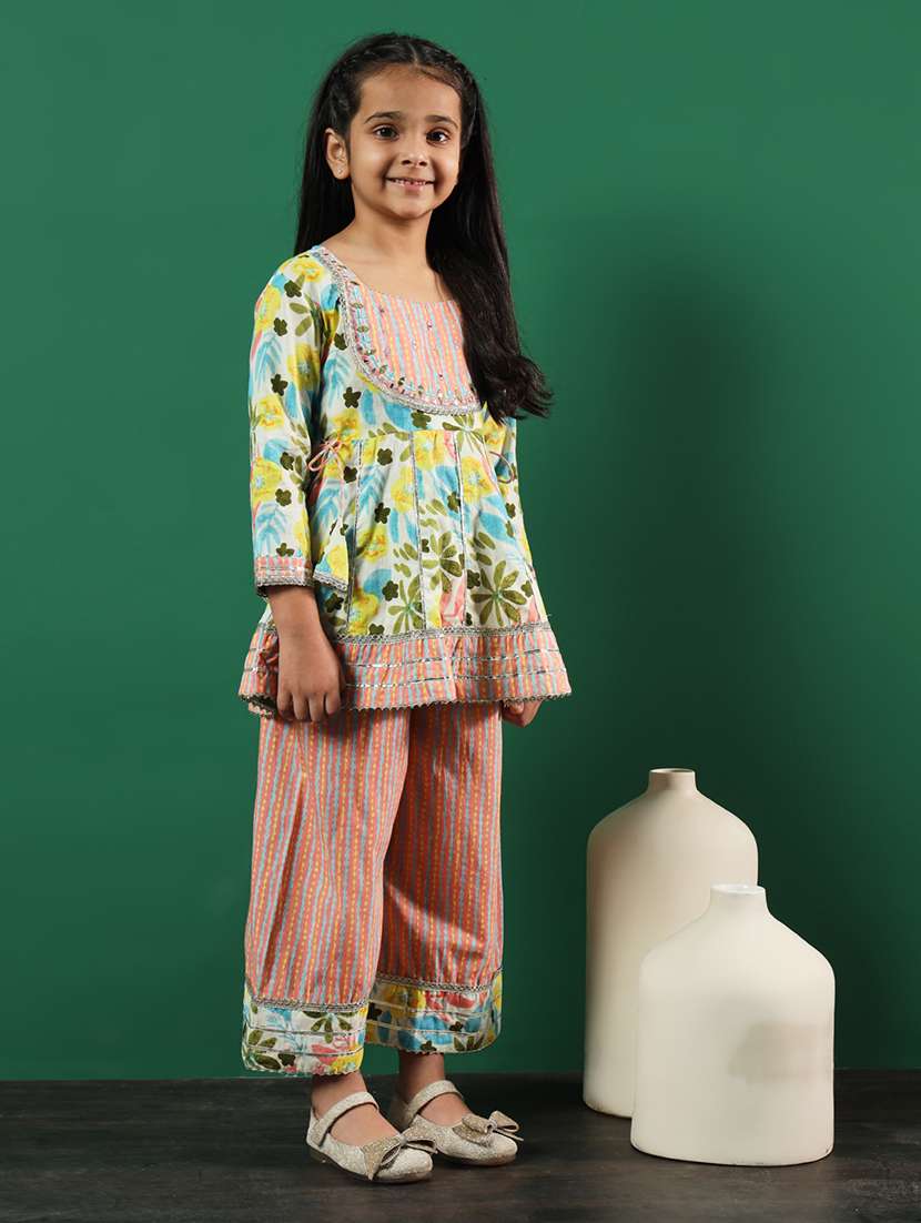 girls peach cotton kurta pant set  - 21510364 -  Standard Image - 2