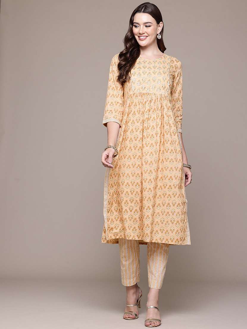 women round neck printed kurta pant set