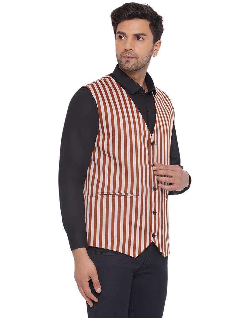 men stripes sleeveless waist coat - 21513356 -  Standard Image - 2